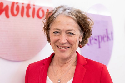Dr. Bettina Beinhauer